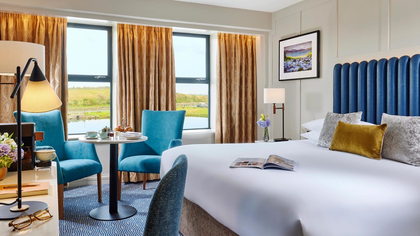 coast-harbour-view-king-2022